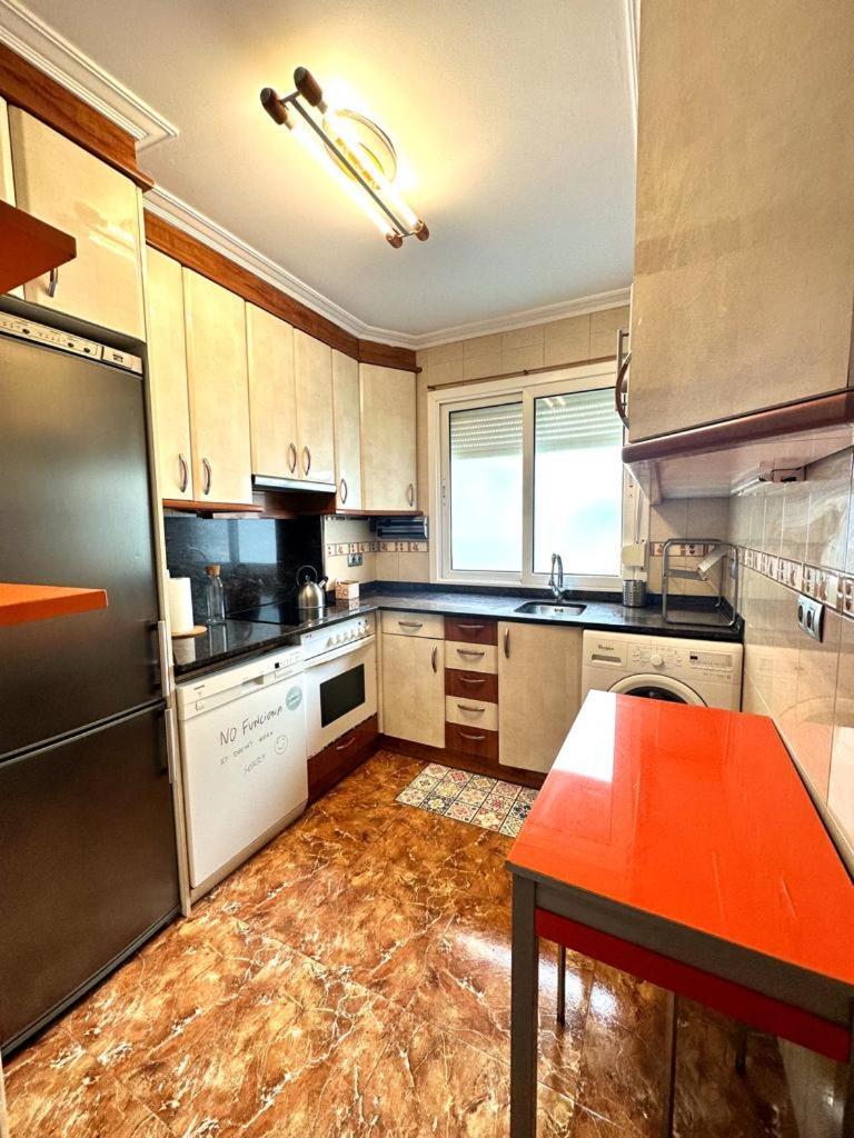 Apartamento Soleado Para 8 Personas En Santoña Pokoj fotografie